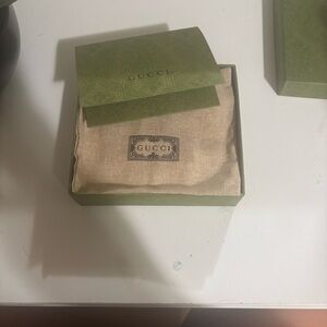 Gucci wallet with Box with Beige Pouch